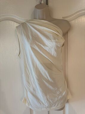 Women’s One-Shoulder Cream Top
